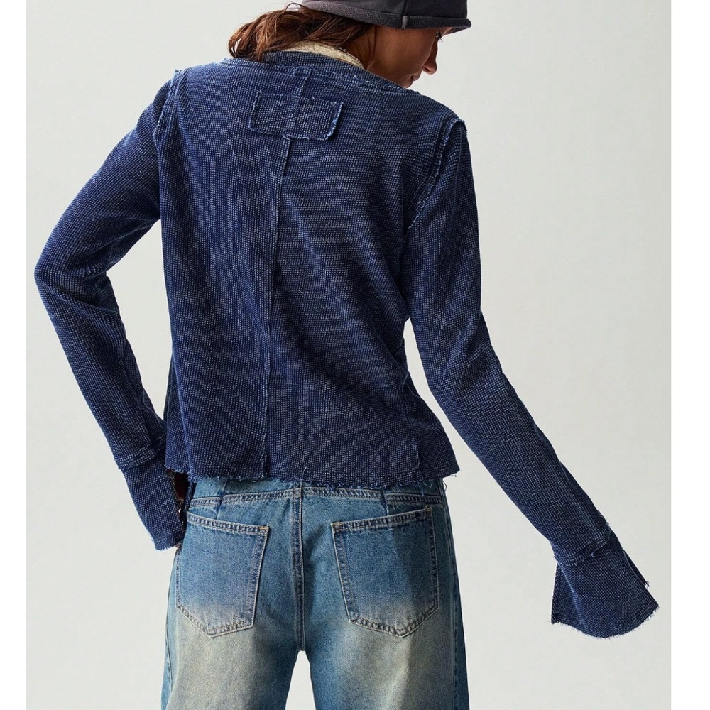 Solid Button Down Flared Raw Stitch Long Sleeve T… - image 5